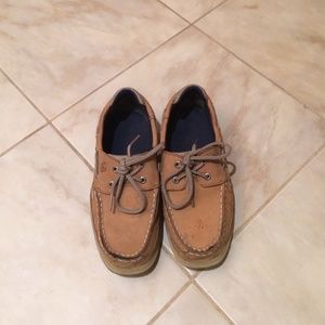 Tan sperrys