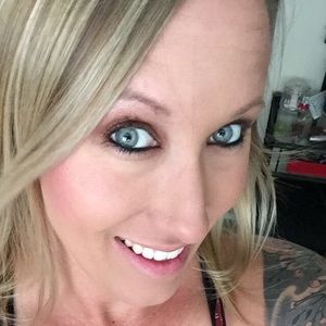 Meet your Posher, Lacey