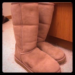tall mushroom colored uggs size 9