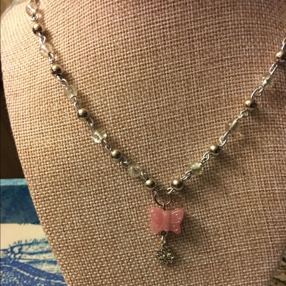 Meet your Posher, Lara - Picture 5 of 7