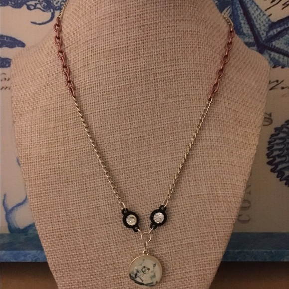 Meet your Posher, Lara - Picture 4 of 7