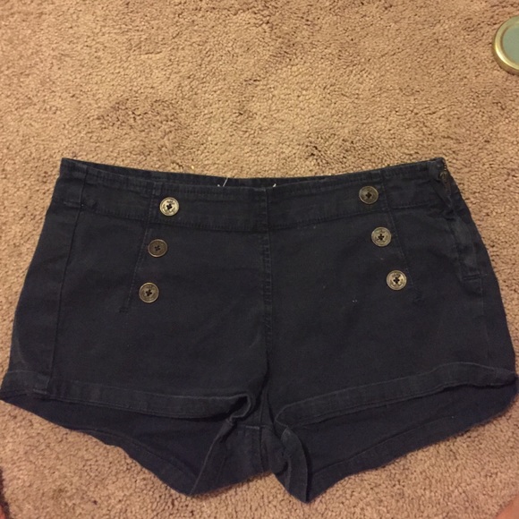 Navy sailor shorts!