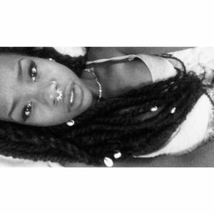 Meet your Posher, Lucy