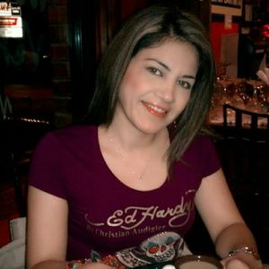 Meet your Posher, Claudia