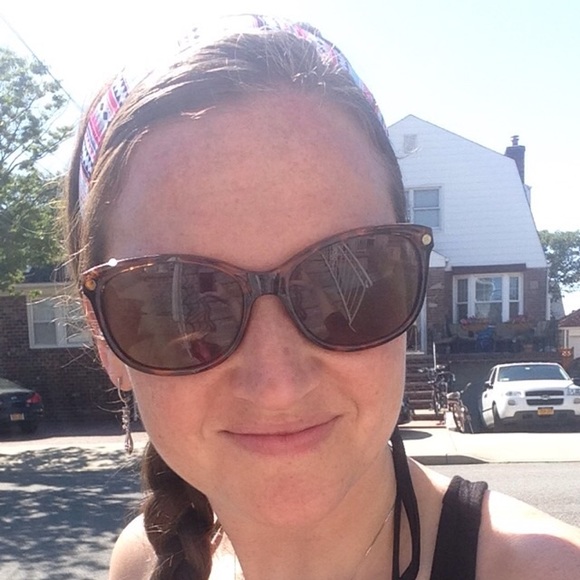 Meet your Posher, Alyssa