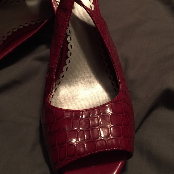 Red Snakeskin Heels - Picture 2 of 3