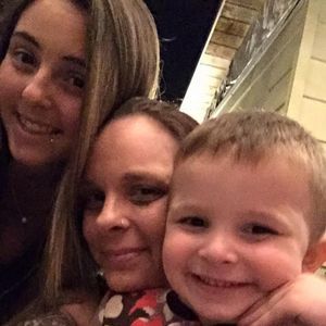 Meet your Posher, Desiree