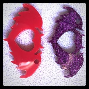 2 new Clandestine pendants