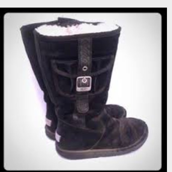 Black Uggs
