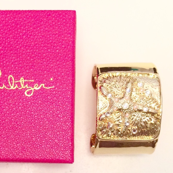 Lilly Pulitzer Accessories - Lilly Pulitzer Sea Treasure Starfish Gold Cuff