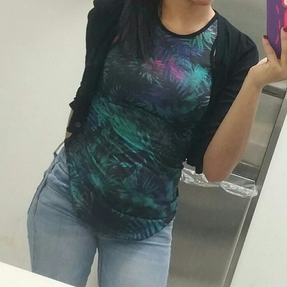 G by Guess top - Picture 1 of 1