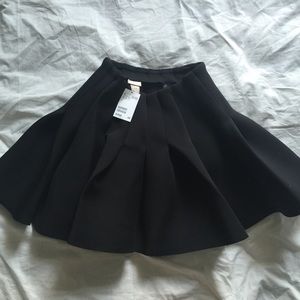H&m scuba skirt. Black