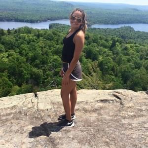 Meet your Posher, Marissa