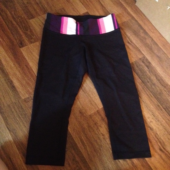 Lululemon crops size 8