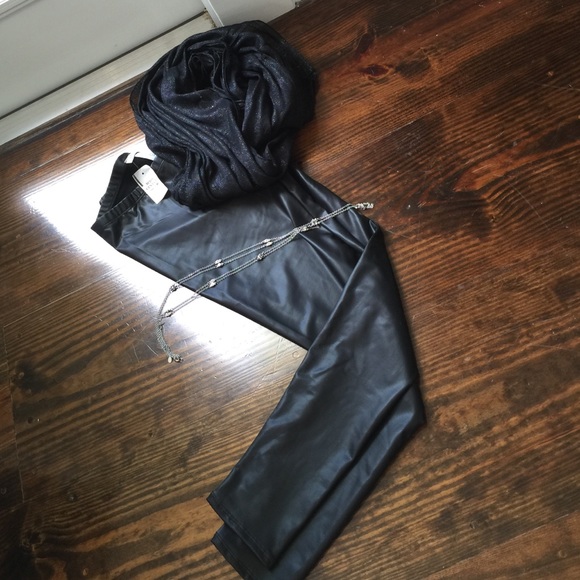 Faux leather leggings
