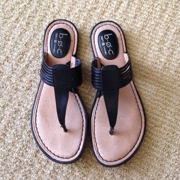 BOC Born black sandals