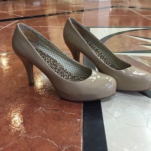 Business nude shoes