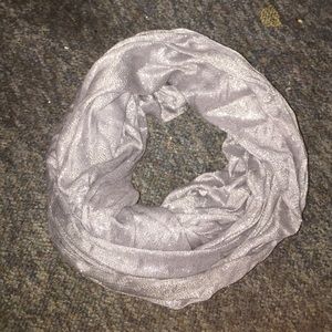 Infinity scarf