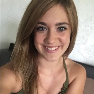 Meet your Posher, Aimee