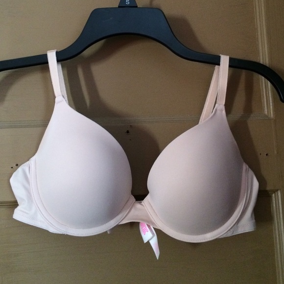 VS Pink bra