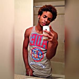 Meet your Posher, Johnathan