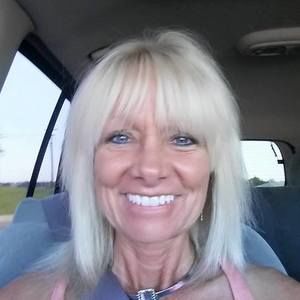 Meet your Posher, Cecelia