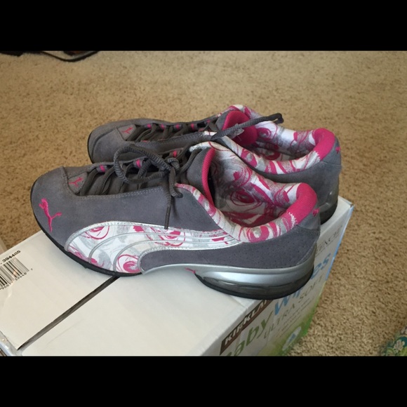 Puma tennis shoes