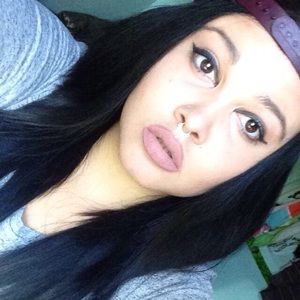 Meet your Posher, Jade