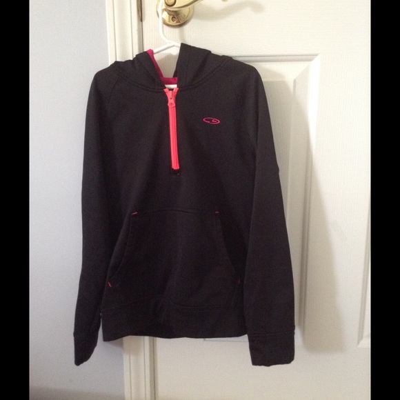 Semi fitted sweatshirt
