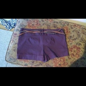 Dress shorts with wrap around belt