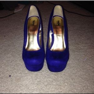 royal blue heels