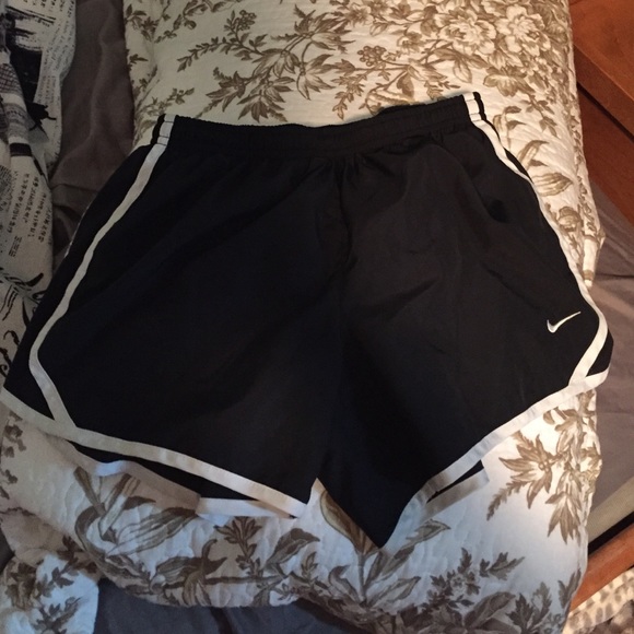 Nike Shorts - Picture 1 of 1
