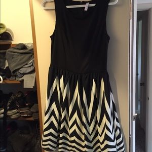 Xhiliration chevron dress - never worn