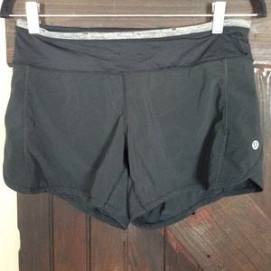 Lululemon turbo shorts black size 4
