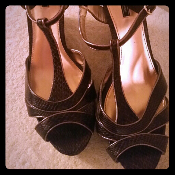 Wedge heel by Daisy Fuentes
