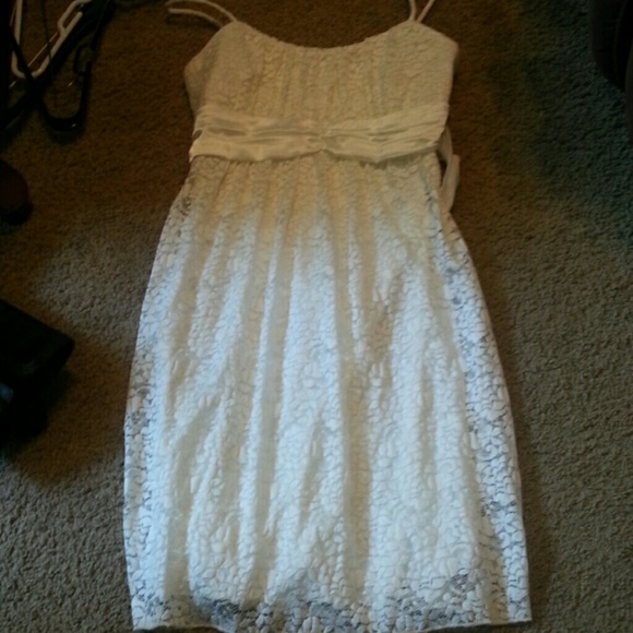 Sweetheart white lace an silk dress