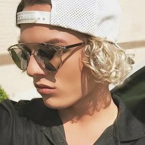 Meet your Posher, Jordan