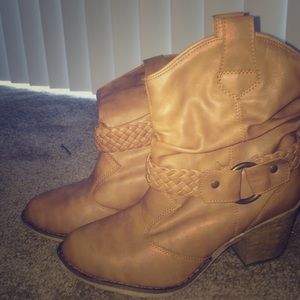 Faux Cowboy boots