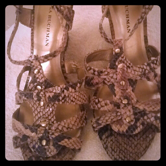 Snakeskin,  open toe, wedged heel