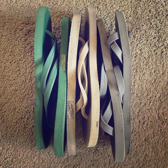 Old navy flip flops bundle