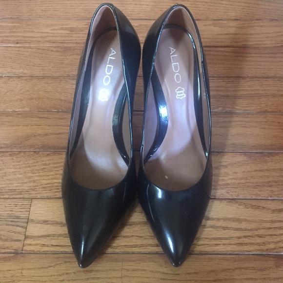 Black leather Aldo stilettos size 8