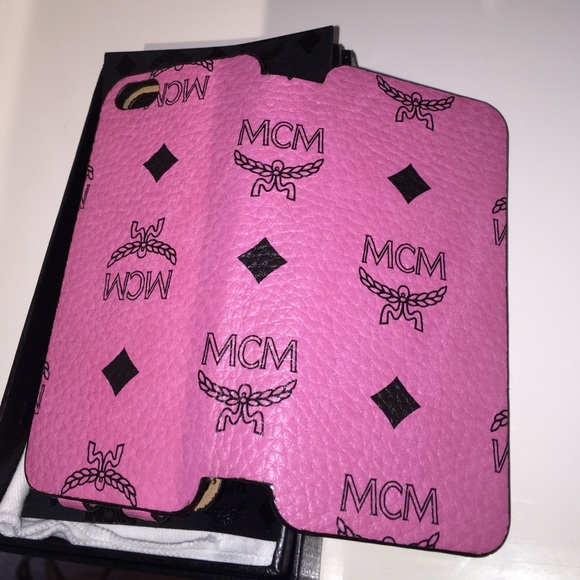 MCM iPhone 5 case - Picture 3 of 4
