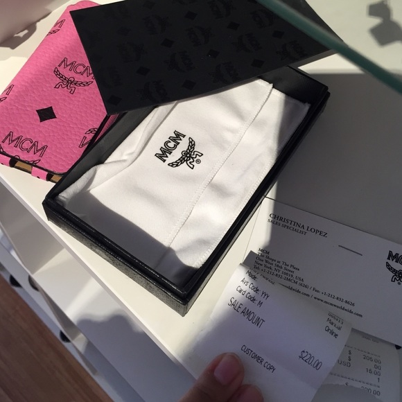 MCM iPhone 5 case - Picture 4 of 4