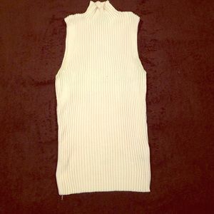 Benetton sleeveless mock turtleneck