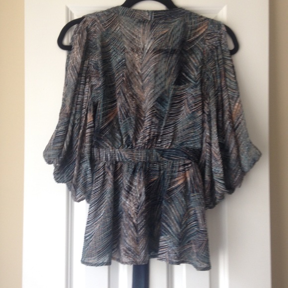 Bcbg blouse - Picture 2 of 4