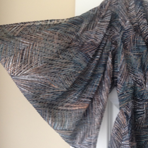 Bcbg blouse - Picture 3 of 4