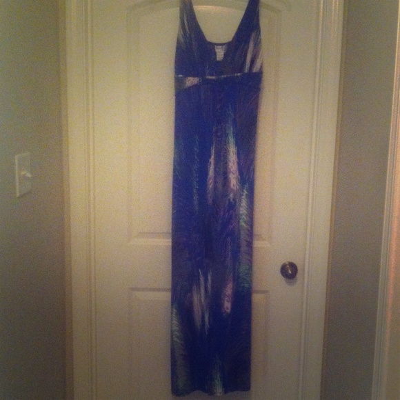 Dresses & Skirts - Maxi Dress. NWT