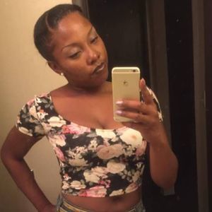 Meet your Posher, Tierra