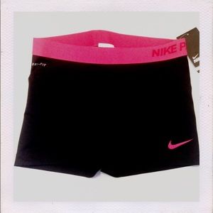 Nike Pro Dri-fit running shorts in black & pink.