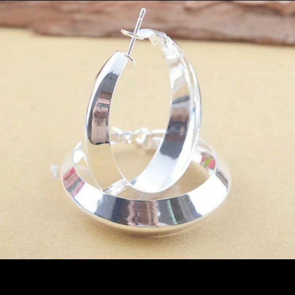 Sterling silver hoops - Picture 2 of 3